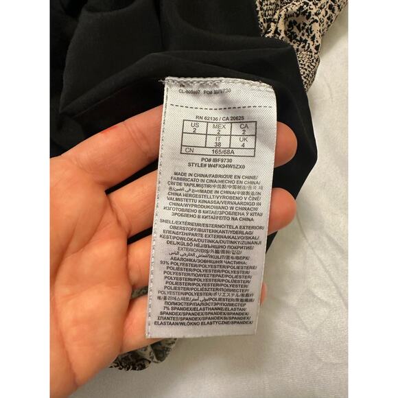 GUESS Woman's Sheath Short Sleeve Dress Snake Print Size 2 - Picture 5 of 5